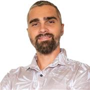 English teacher with online teaching experience based on an individual approach to make sure all students understand each lesson and become more confident.
Living in Manchaster providing online teaching for adults with a main focus on grammar which I find